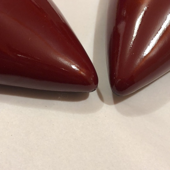 Calvin Klein-Burgundy Patent Heels - Picture 5 of 13